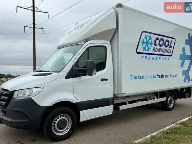 Белый Мерседес Sprinter, объемом двигателя 2.2 л и пробегом 255 тыс. км за 25950 $, фото 11 на Automoto.ua