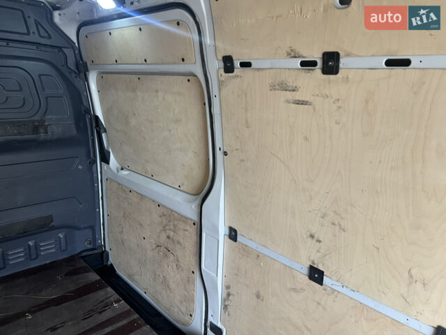 Білий Мерседес Sprinter, об'ємом двигуна 0 л та пробігом 270 тис. км за 27500 $, фото 25 на Automoto.ua