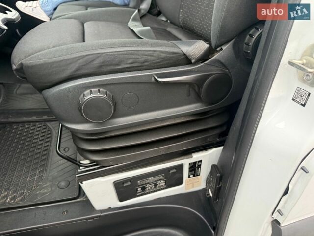 Белый Мерседес Sprinter, объемом двигателя 2.99 л и пробегом 246 тыс. км за 64689 $, фото 25 на Automoto.ua