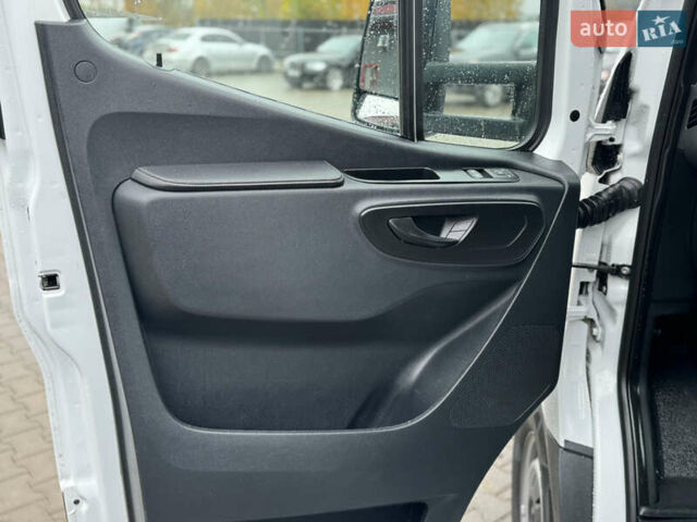 Білий Мерседес Sprinter, об'ємом двигуна 0 л та пробігом 336 тис. км за 26700 $, фото 15 на Automoto.ua