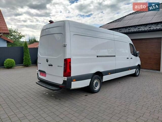Белый Мерседес Sprinter, объемом двигателя 3 л и пробегом 365 тыс. км за 32000 $, фото 13 на Automoto.ua