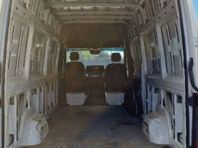 Белый Мерседес Sprinter, объемом двигателя 0 л и пробегом 73 тыс. км за 33000 $, фото 7 на Automoto.ua
