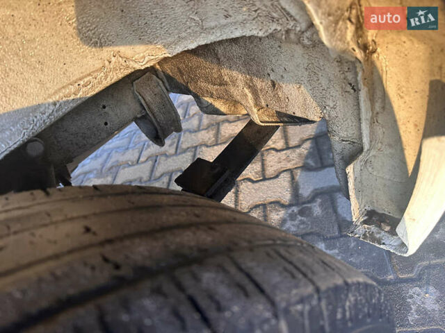 Белый Мерседес Sprinter, объемом двигателя 3 л и пробегом 170 тыс. км за 39000 $, фото 29 на Automoto.ua