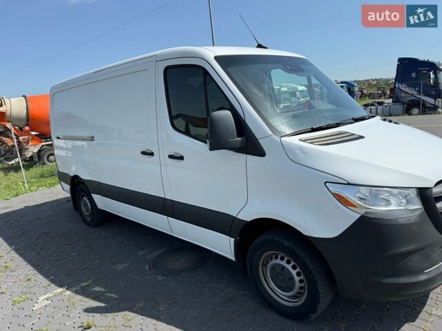 Білий Мерседес Sprinter, об'ємом двигуна 2.99 л та пробігом 256 тис. км за 37000 $, фото 2 на Automoto.ua