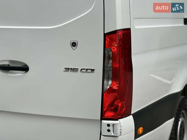 Білий Мерседес Sprinter, об'ємом двигуна 2.2 л та пробігом 249 тис. км за 23900 $, фото 79 на Automoto.ua