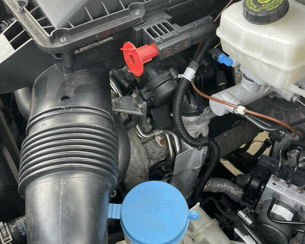 Белый Мерседес Sprinter, объемом двигателя 2.99 л и пробегом 230 тыс. км за 39900 $, фото 16 на Automoto.ua