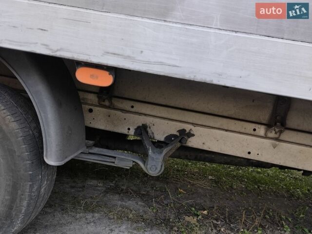 Белый Мерседес Sprinter, объемом двигателя 2.14 л и пробегом 305 тыс. км за 25700 $, фото 2 на Automoto.ua