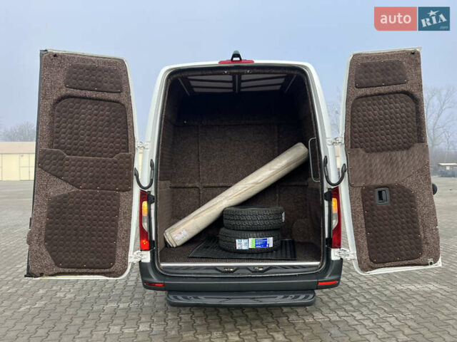 Білий Мерседес Sprinter, об'ємом двигуна 2.99 л та пробігом 386 тис. км за 44440 $, фото 27 на Automoto.ua