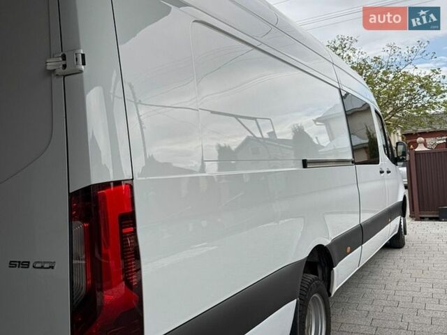 Белый Мерседес Sprinter, объемом двигателя 2.99 л и пробегом 400 тыс. км за 74735 $, фото 10 на Automoto.ua