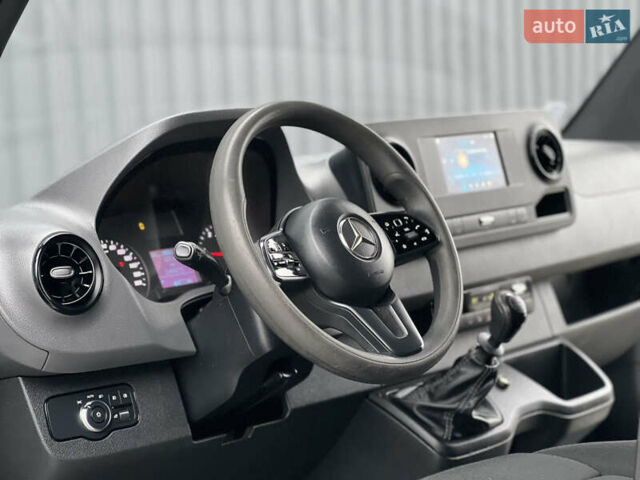 Білий Мерседес Sprinter, об'ємом двигуна 2.2 л та пробігом 249 тис. км за 23900 $, фото 102 на Automoto.ua