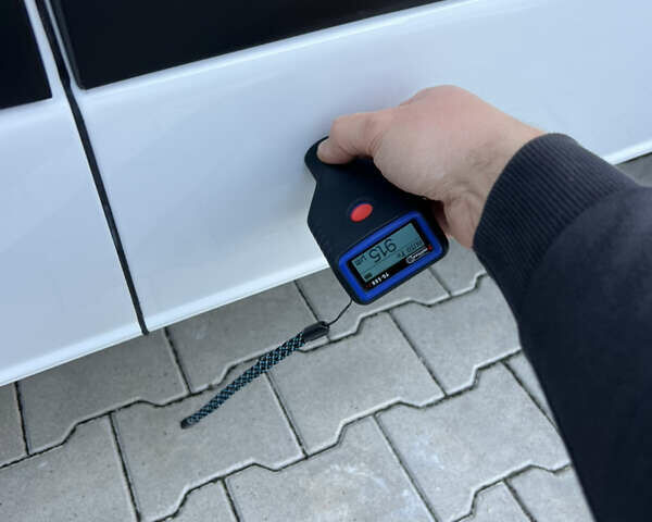 Белый Мерседес Sprinter, объемом двигателя 2.2 л и пробегом 203 тыс. км за 23800 $, фото 201 на Automoto.ua