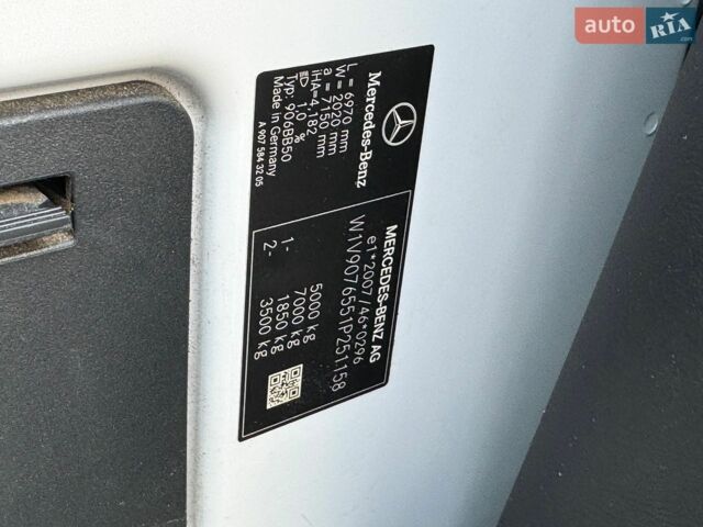Белый Мерседес Sprinter, объемом двигателя 3 л и пробегом 168 тыс. км за 49900 $, фото 29 на Automoto.ua