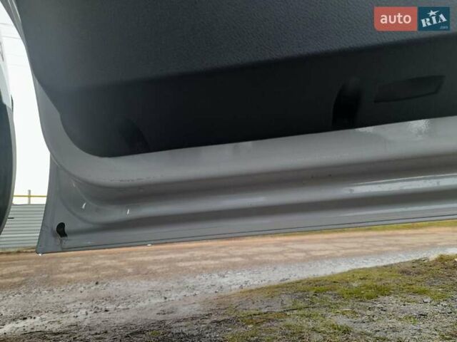 Белый Мерседес Sprinter, объемом двигателя 1.95 л и пробегом 214 тыс. км за 24900 $, фото 36 на Automoto.ua