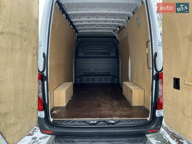 Білий Мерседес Sprinter, об'ємом двигуна 2.14 л та пробігом 170 тис. км за 21399 $, фото 16 на Automoto.ua
