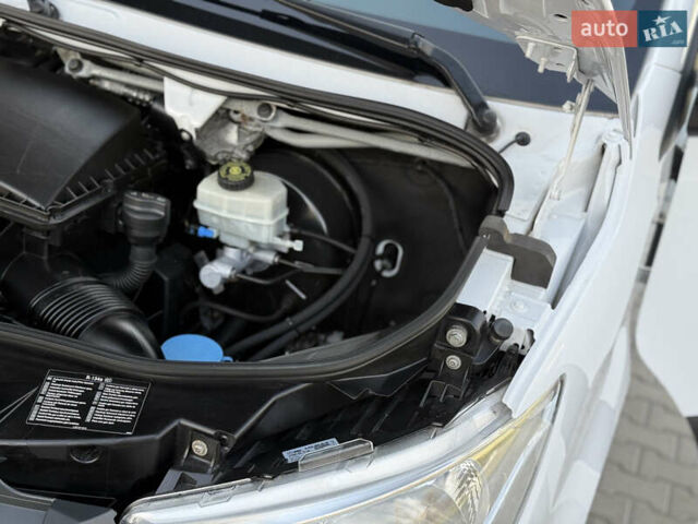 Белый Мерседес Sprinter, объемом двигателя 2.2 л и пробегом 233 тыс. км за 24900 $, фото 29 на Automoto.ua