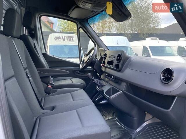 Белый Мерседес Sprinter, объемом двигателя 2.2 л и пробегом 150 тыс. км за 23370 $, фото 41 на Automoto.ua