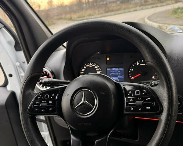 Белый Мерседес Sprinter, объемом двигателя 2.14 л и пробегом 299 тыс. км за 33900 $, фото 20 на Automoto.ua