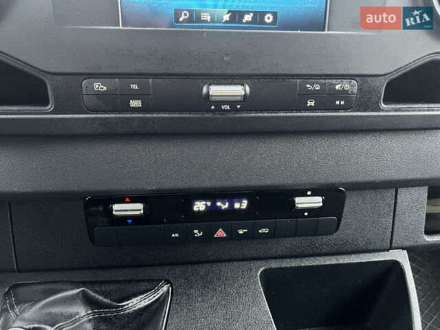 Белый Мерседес Sprinter, объемом двигателя 2.2 л и пробегом 250 тыс. км за 21555 $, фото 16 на Automoto.ua