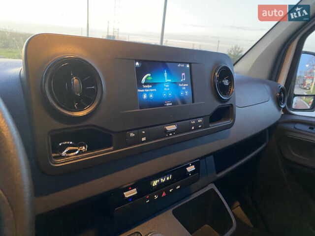 Белый Мерседес Sprinter, объемом двигателя 0 л и пробегом 183 тыс. км за 24800 $, фото 14 на Automoto.ua