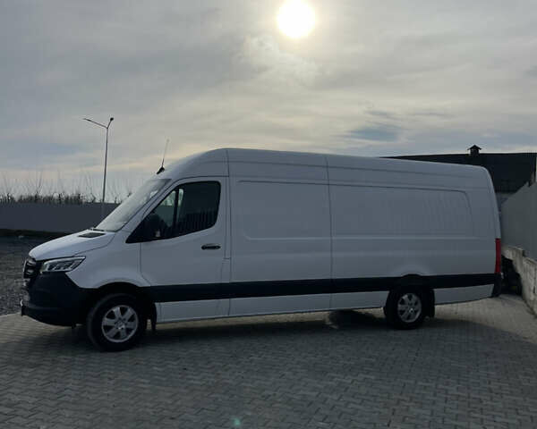 Белый Мерседес Sprinter, объемом двигателя 2.99 л и пробегом 230 тыс. км за 39900 $, фото 3 на Automoto.ua