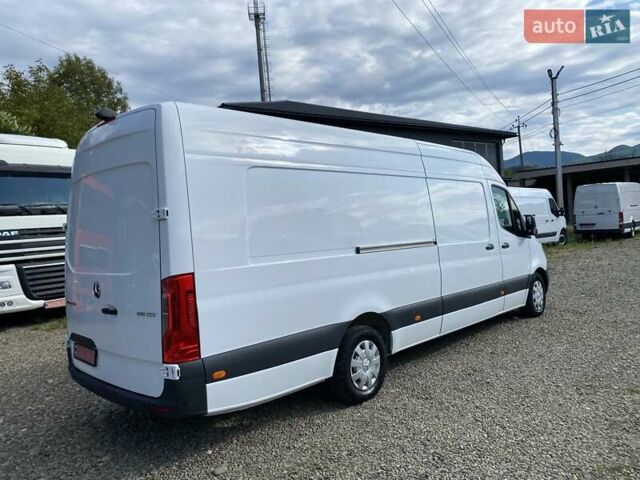 Белый Мерседес Sprinter, объемом двигателя 2.2 л и пробегом 198 тыс. км за 27999 $, фото 13 на Automoto.ua
