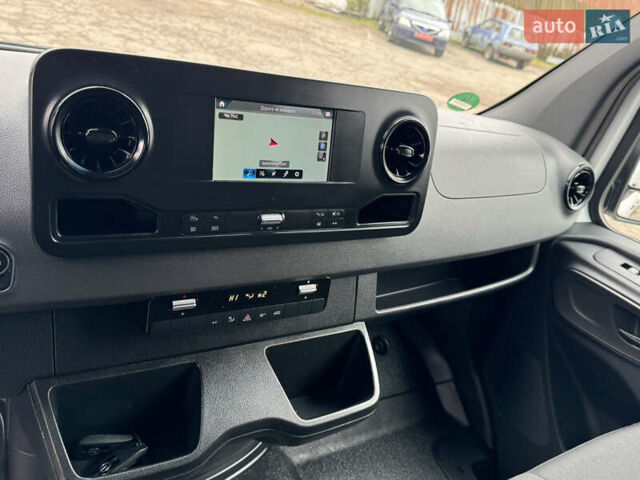 Белый Мерседес Sprinter, объемом двигателя 2.14 л и пробегом 256 тыс. км за 26900 $, фото 25 на Automoto.ua