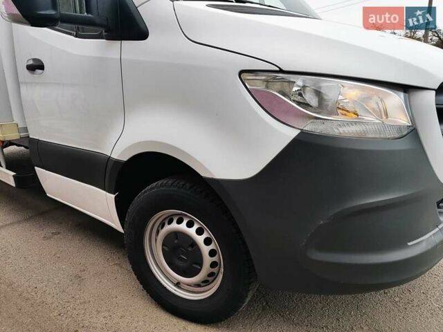 Белый Мерседес Sprinter, объемом двигателя 2.2 л и пробегом 246 тыс. км за 26499 $, фото 22 на Automoto.ua