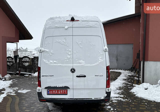 Белый Мерседес Sprinter, объемом двигателя 2.14 л и пробегом 183 тыс. км за 21000 $, фото 2 на Automoto.ua