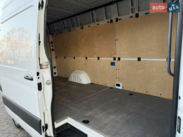 Білий Мерседес Sprinter, об'ємом двигуна 3 л та пробігом 260 тис. км за 34800 $, фото 84 на Automoto.ua