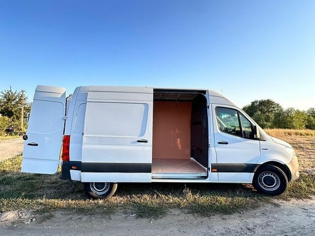 Білий Мерседес Sprinter, об'ємом двигуна 0 л та пробігом 35 тис. км за 20000 $, фото 11 на Automoto.ua