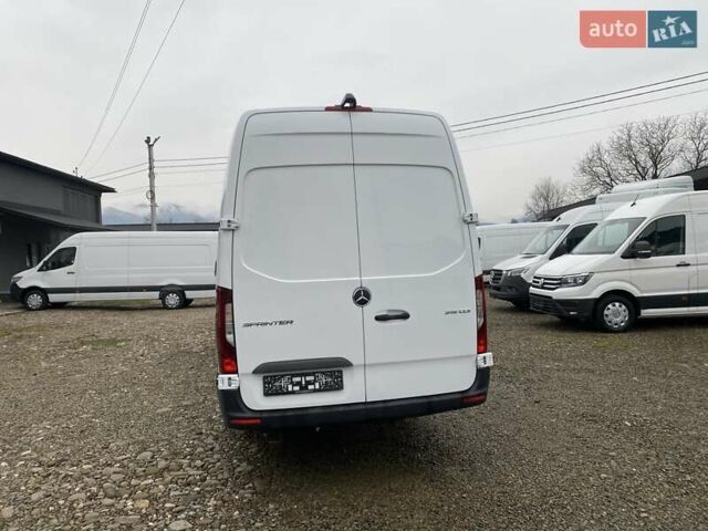 Белый Мерседес Sprinter, объемом двигателя 2.08 л и пробегом 140 тыс. км за 28990 $, фото 13 на Automoto.ua