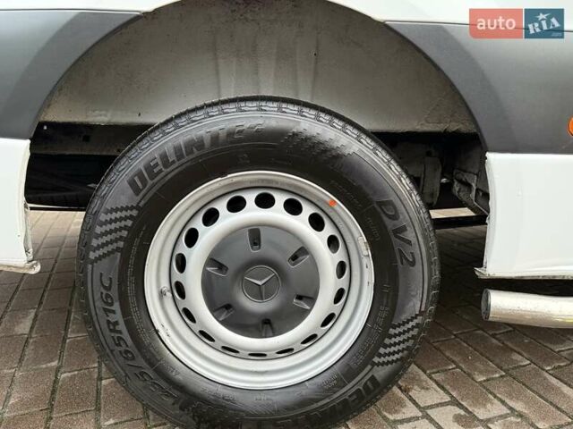 Белый Мерседес Sprinter, объемом двигателя 2 л и пробегом 210 тыс. км за 29850 $, фото 9 на Automoto.ua