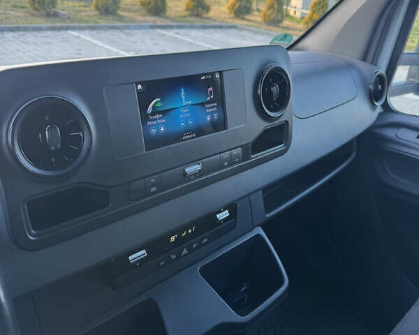 Белый Мерседес Sprinter, объемом двигателя 3 л и пробегом 158 тыс. км за 47500 $, фото 31 на Automoto.ua