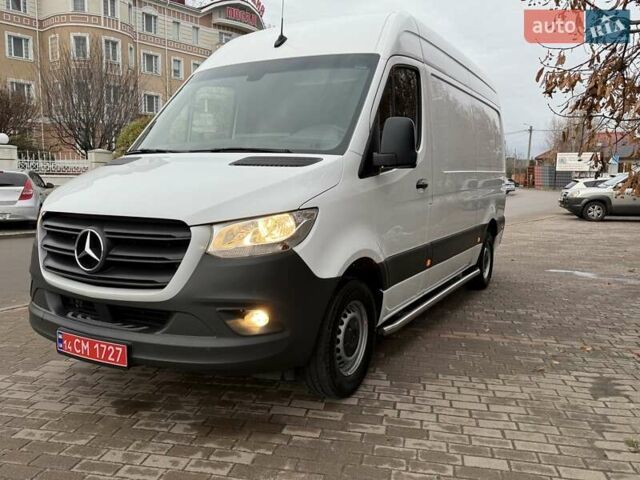 Белый Мерседес Sprinter, объемом двигателя 2 л и пробегом 210 тыс. км за 29850 $, фото 2 на Automoto.ua