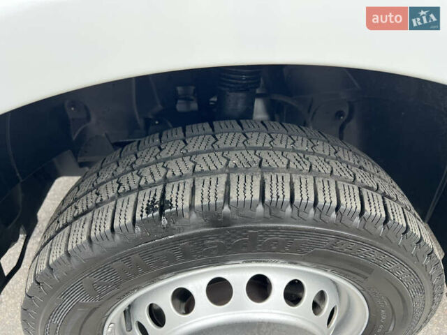 Білий Мерседес Sprinter, об'ємом двигуна 2.2 л та пробігом 208 тис. км за 30500 $, фото 7 на Automoto.ua