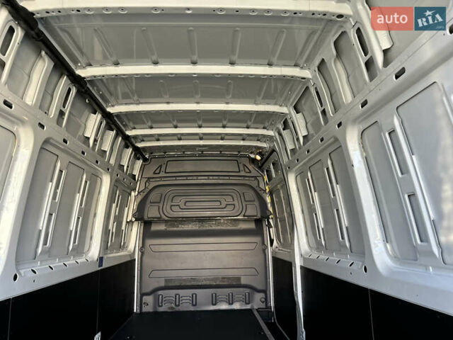Белый Мерседес Sprinter, объемом двигателя 2 л и пробегом 145 тыс. км за 28999 $, фото 33 на Automoto.ua