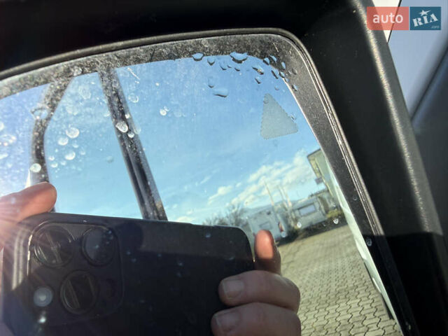 Білий Мерседес Sprinter, об'ємом двигуна 2.99 л та пробігом 525 тис. км за 30500 $, фото 12 на Automoto.ua