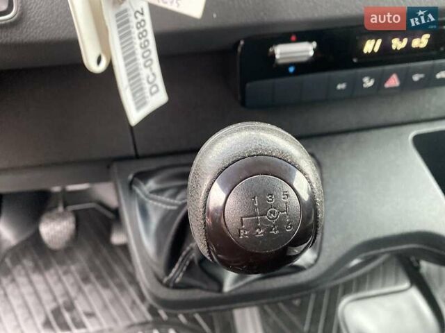 Белый Мерседес Sprinter, объемом двигателя 2.08 л и пробегом 140 тыс. км за 28990 $, фото 73 на Automoto.ua