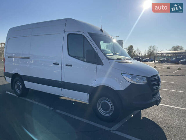 Белый Мерседес Sprinter, объемом двигателя 3 л и пробегом 69 тыс. км за 34999 $, фото 3 на Automoto.ua