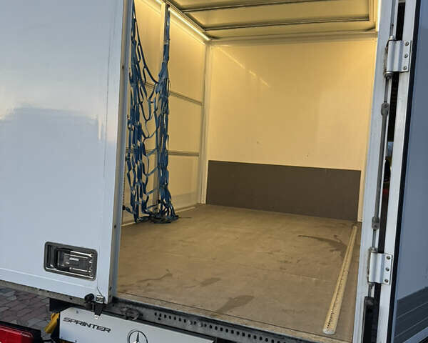 Белый Мерседес Sprinter, объемом двигателя 3 л и пробегом 158 тыс. км за 47500 $, фото 20 на Automoto.ua