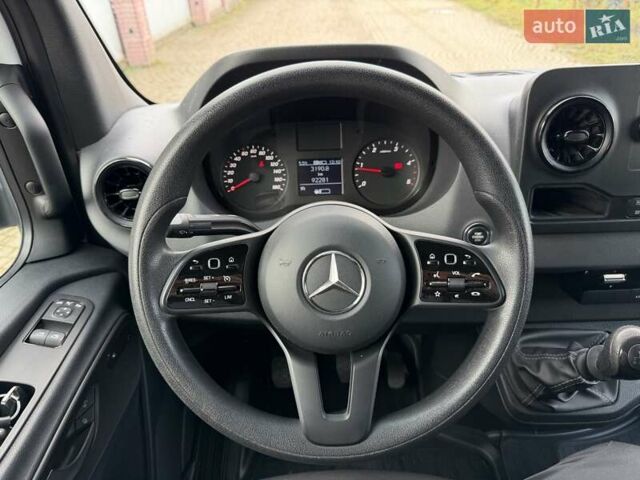 Белый Мерседес Sprinter, объемом двигателя 1.95 л и пробегом 92 тыс. км за 39999 $, фото 34 на Automoto.ua