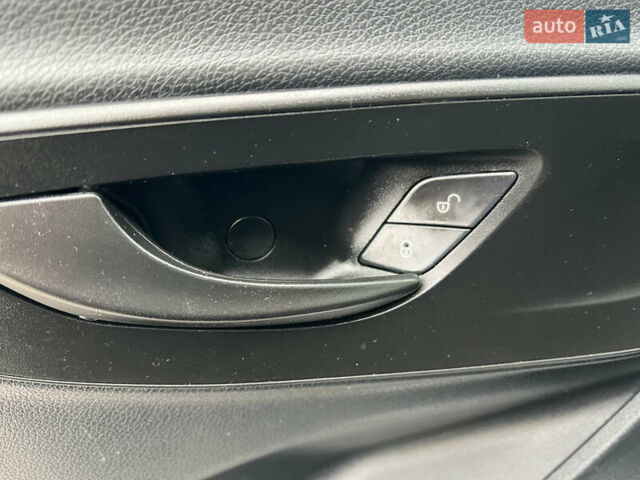 Білий Мерседес Sprinter, об'ємом двигуна 2.2 л та пробігом 208 тис. км за 30500 $, фото 29 на Automoto.ua