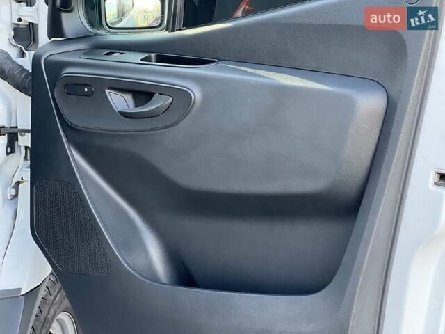 Білий Мерседес Sprinter, об'ємом двигуна 1.95 л та пробігом 162 тис. км за 30900 $, фото 44 на Automoto.ua