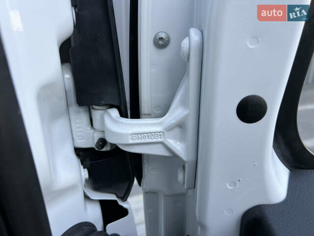 Мерседес Sprinter 2021 у Дубно на Automoto.ua Білий Мерседес Sprinter, об'ємом двигуна 2.2 л та пробігом 203 тис. км за 23800 $, фото 169 на Automoto.ua