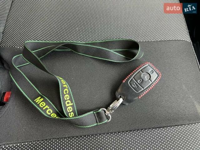 Білий Мерседес Sprinter, об'ємом двигуна 1.95 л та пробігом 162 тис. км за 30900 $, фото 79 на Automoto.ua