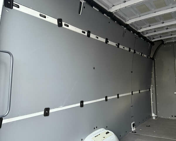 Белый Мерседес Sprinter, объемом двигателя 2.99 л и пробегом 121 тыс. км за 43400 $, фото 27 на Automoto.ua