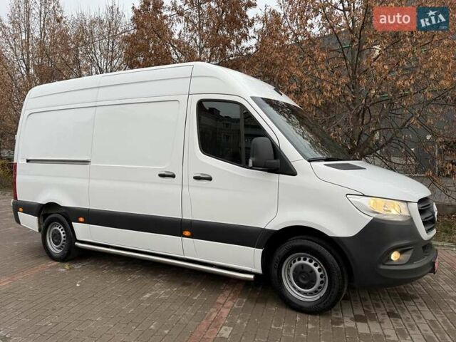 Белый Мерседес Sprinter, объемом двигателя 2 л и пробегом 210 тыс. км за 29850 $, фото 6 на Automoto.ua