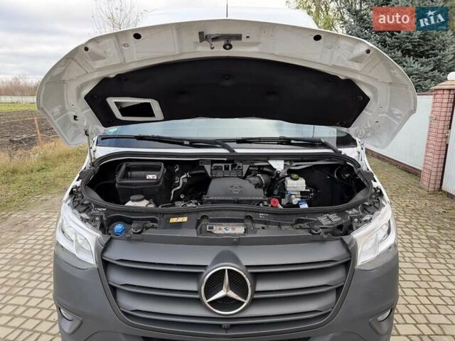 Белый Мерседес Sprinter, объемом двигателя 1.95 л и пробегом 92 тыс. км за 39999 $, фото 58 на Automoto.ua