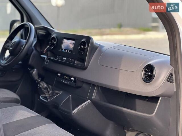 Білий Мерседес Sprinter, об'ємом двигуна 1.95 л та пробігом 162 тис. км за 30900 $, фото 69 на Automoto.ua