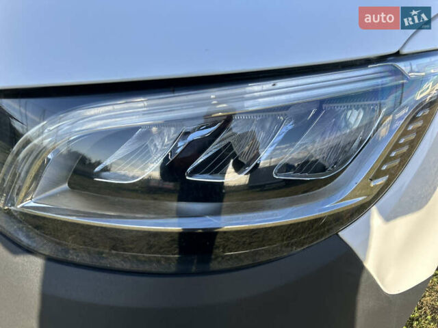 Белый Мерседес Sprinter, объемом двигателя 2 л и пробегом 145 тыс. км за 28999 $, фото 37 на Automoto.ua